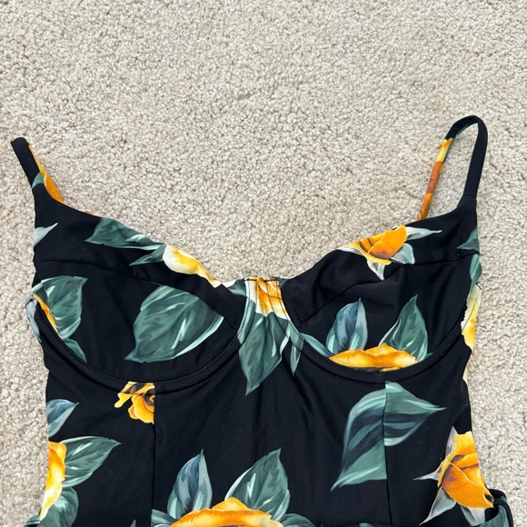 WeWoreWhat x Onia Danielle One Piece - Picture 2 of 3